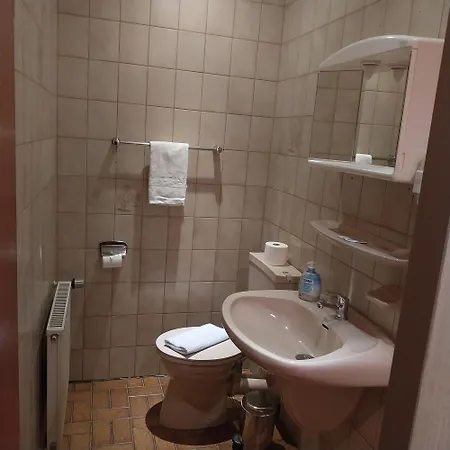 Im Kuehlen Grunde Garni 3*