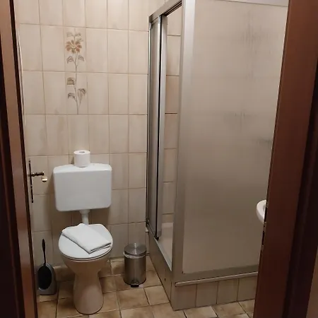 Im Kühlen Grunde Garni