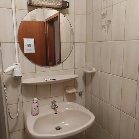 Hotel Im Kühlen Grunde Garni