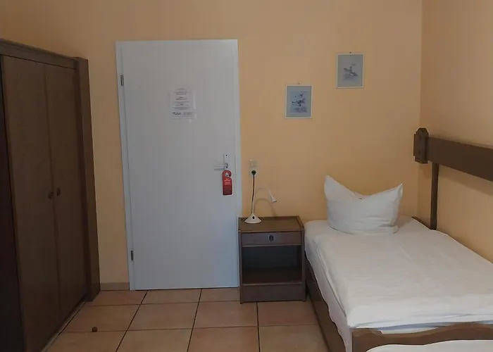 Im Kuehlen Grunde Garni מלון 3*